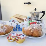 Semesterbostad La Razza Home&restaurant *